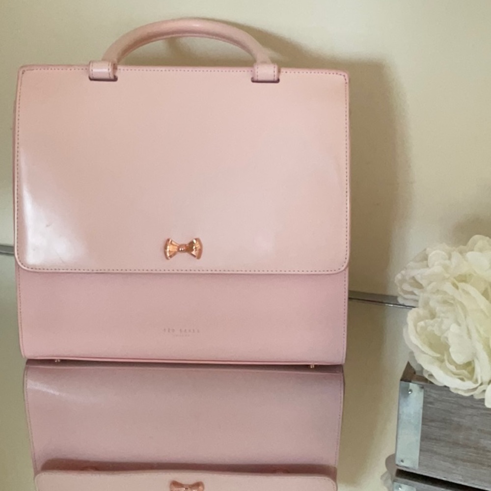 💖 Sale 🎉 Pink Ted Baker Satchel 🎀 EUC! ⚡️